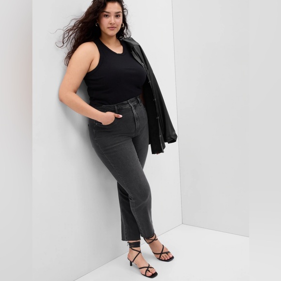 NWOT Gap High Rise slim fit denim in washed black - Picture 2 of 10